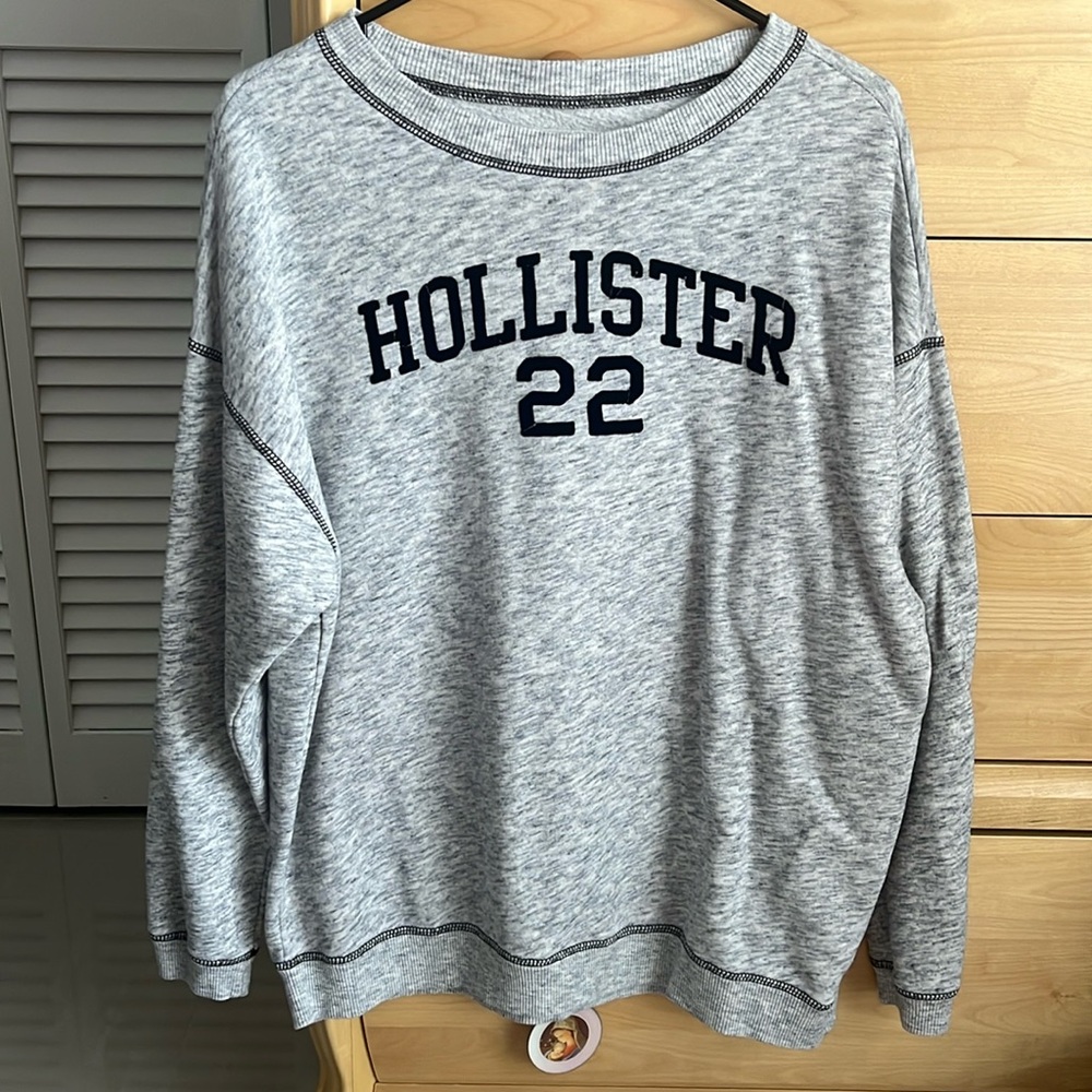 Grey Hollister Sweatshirt (women’s, size M)